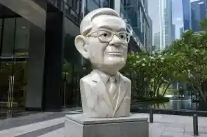 Detail of the faux-marble veining across the shoulder of a gloss painted cartoon bust
